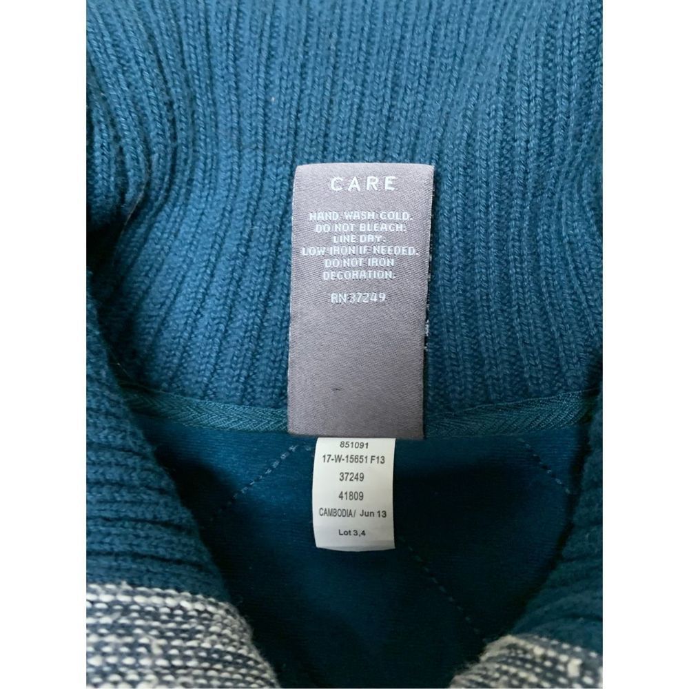REI, Full Zip Up Vest, Shade of Blue and White, Medium, Used - Picture 9 of 12